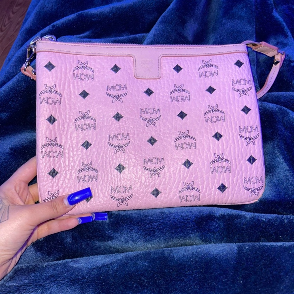 small mcm purse - Picture 2 of 3